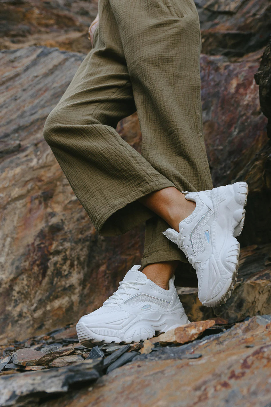 Platform Sneakers Y157