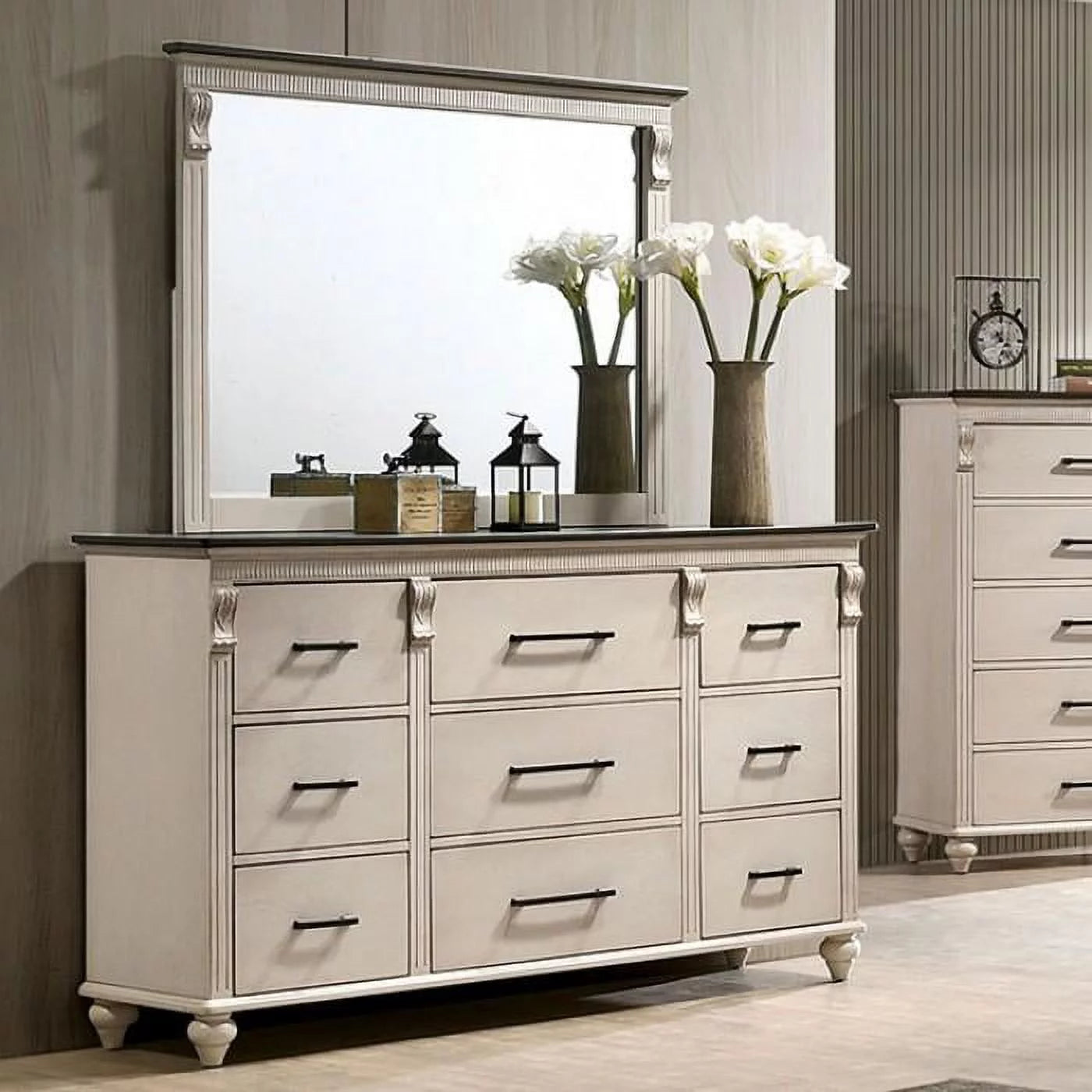 Antique White Solid Wood Queen Bedroom Set 6pcs K36398