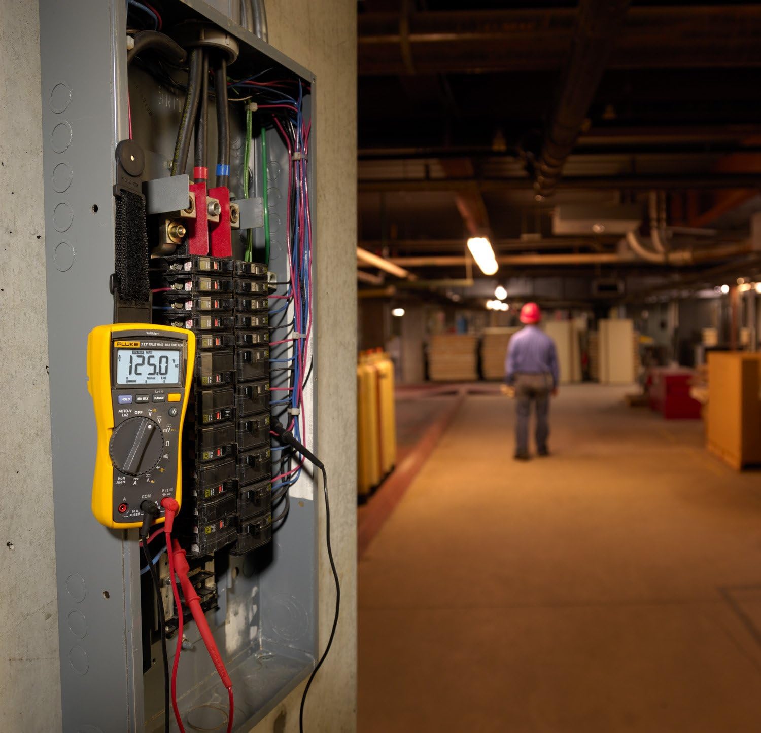 Digital Multimeter with Non-Contact AC Voltage Detection G3774