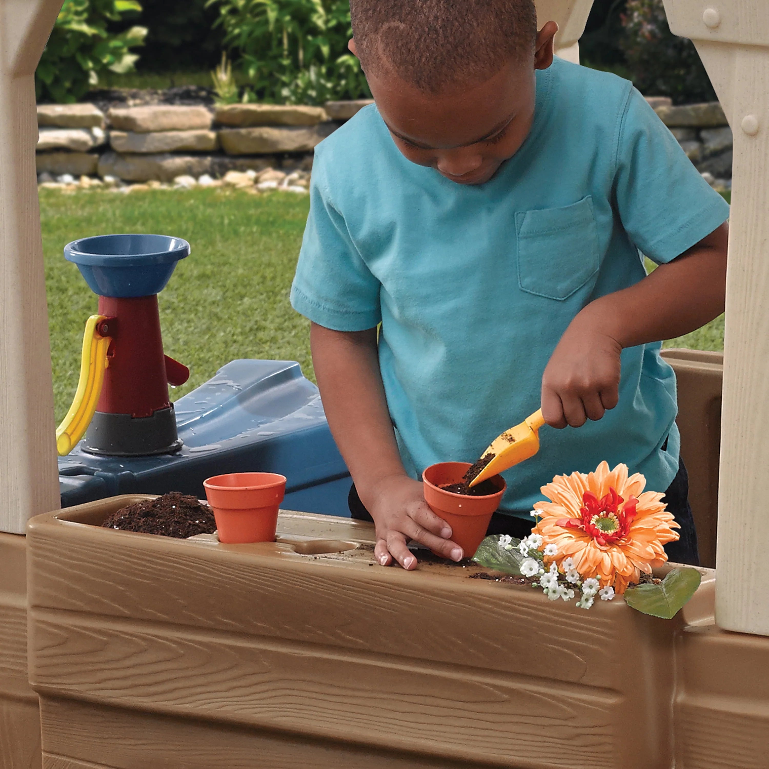 Brown Toddler Playhouse with Grill and Planter Play Toys U951843