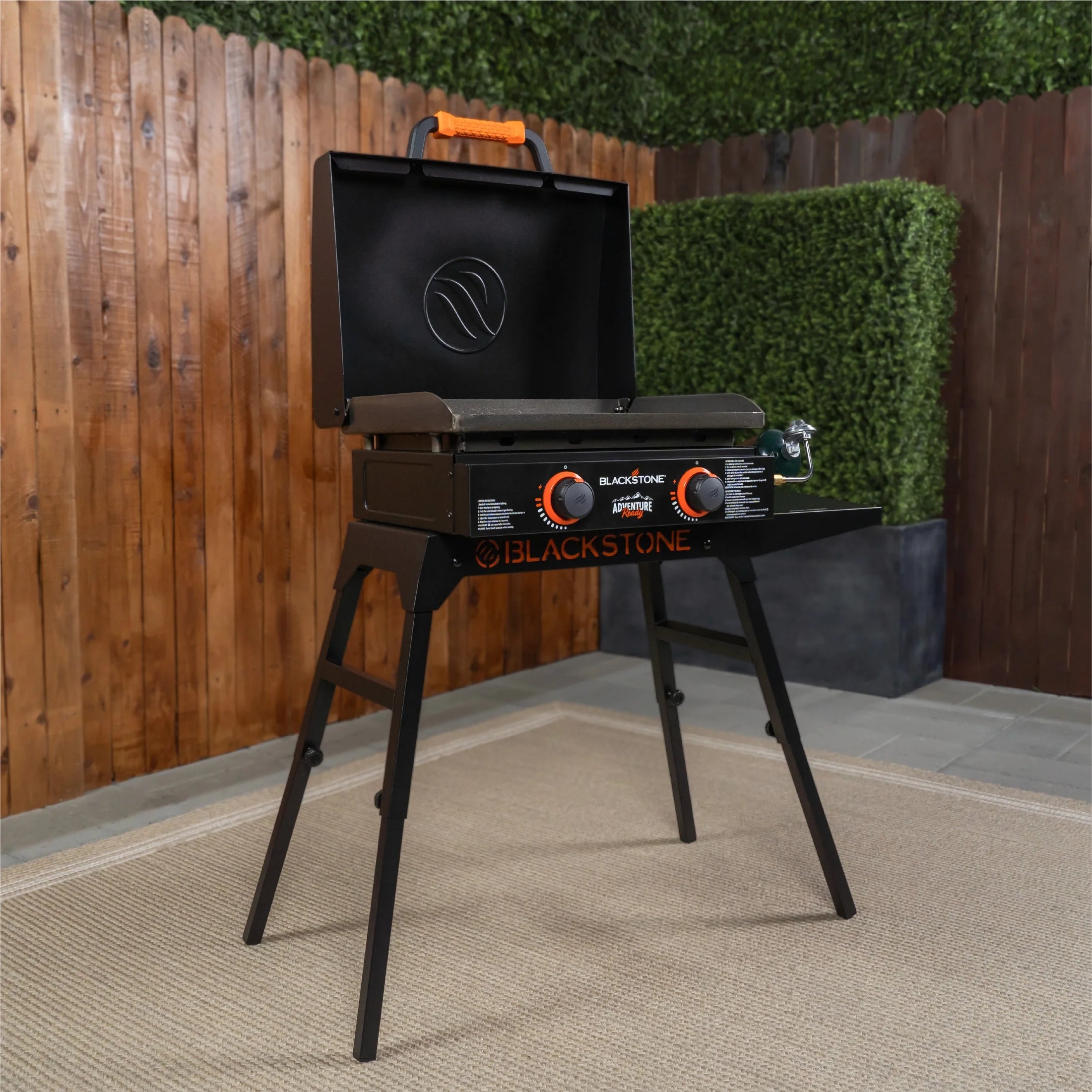 22 Propane Griddle with Stand and Adapter Hose U5791