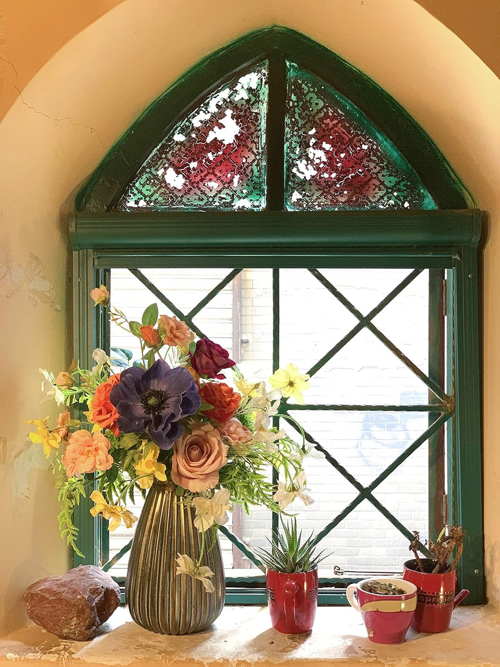 Silk Flower Arrangement in Vase R27074