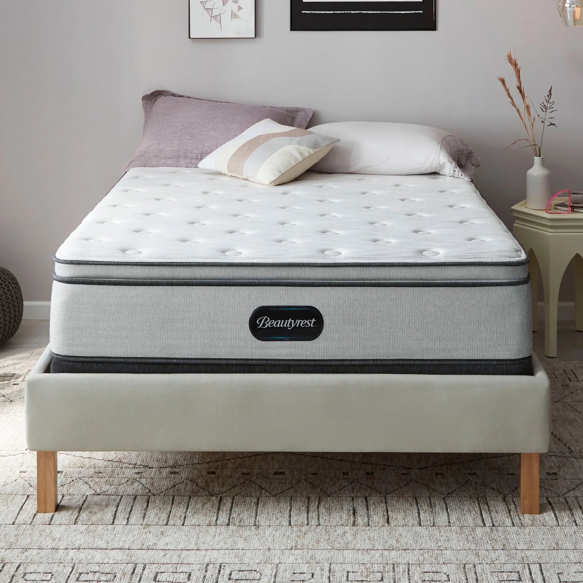 13.75 Medium Pillow Top Queen Innerspring Mattress Set R897