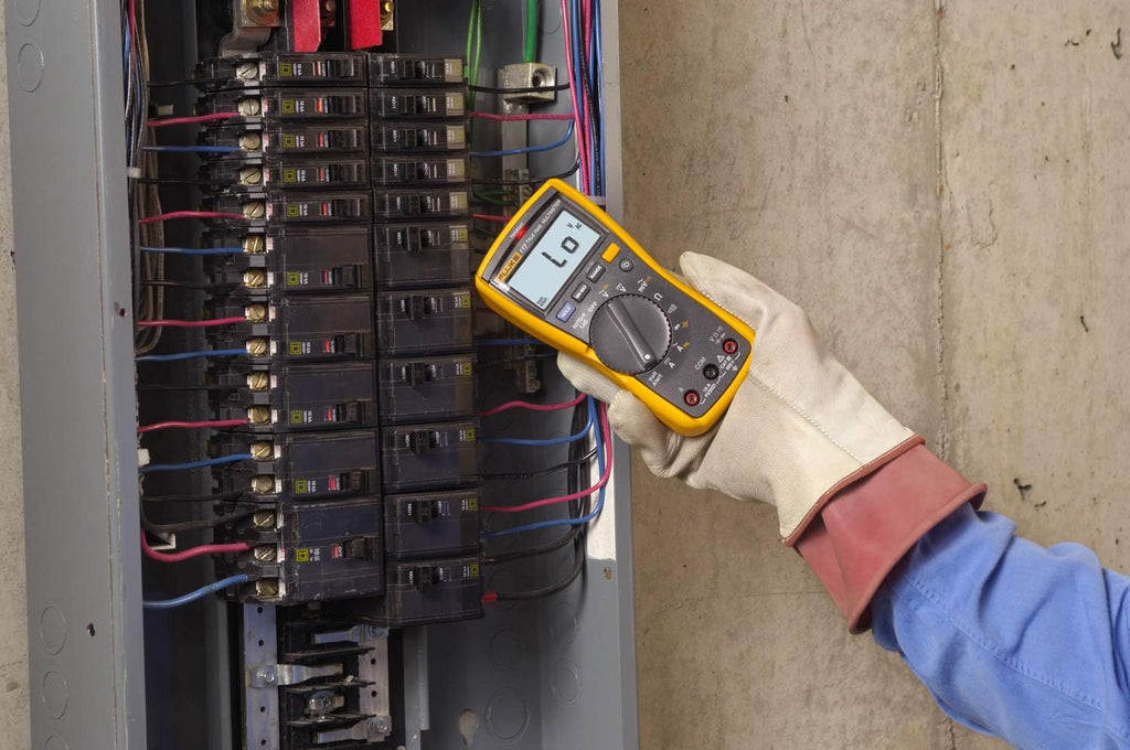 Digital Multimeter with Non-Contact AC Voltage Detection G3774