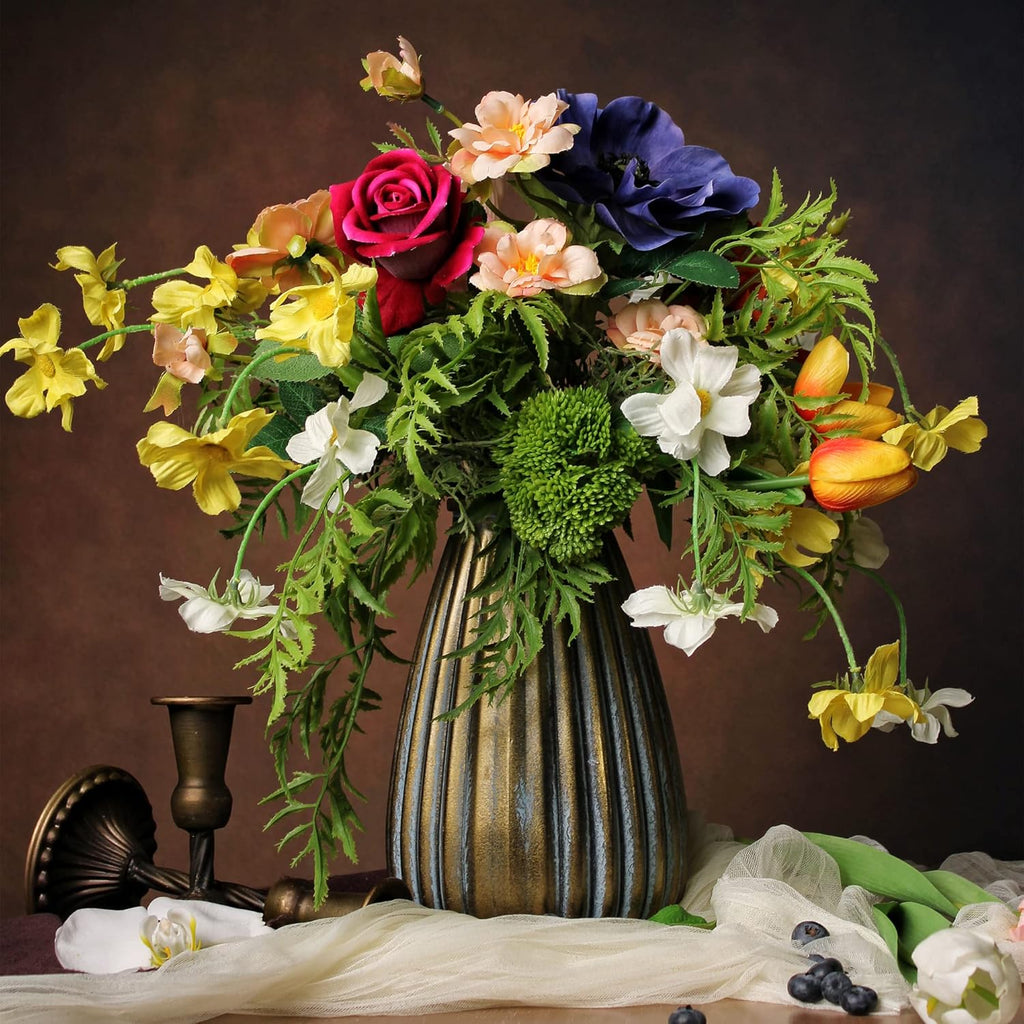 Silk Flower Arrangement in Vase R27074