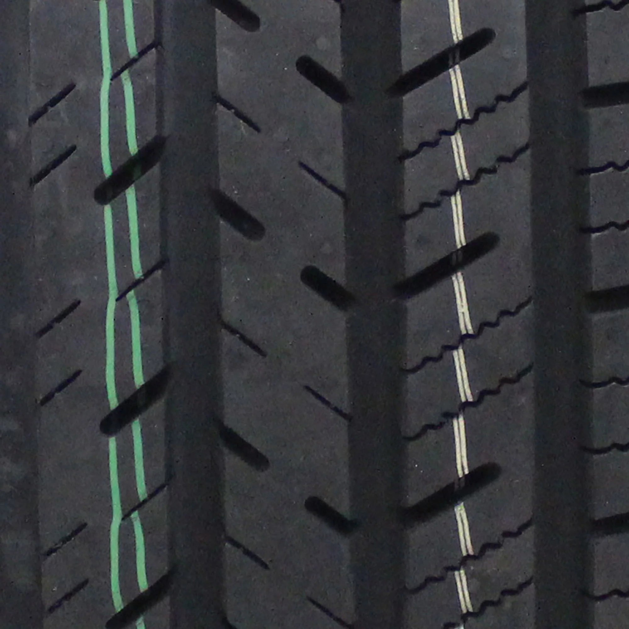 235/55R17 99 W Tire K279978