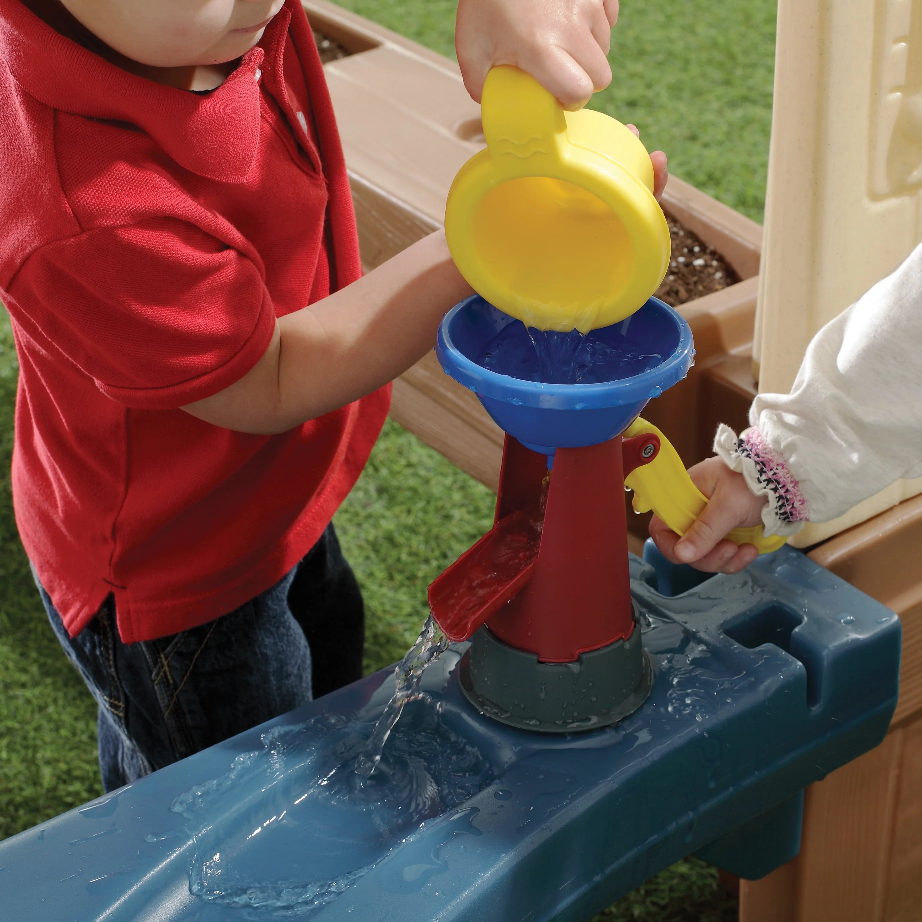 Brown Toddler Playhouse with Grill and Planter Play Toys U951843