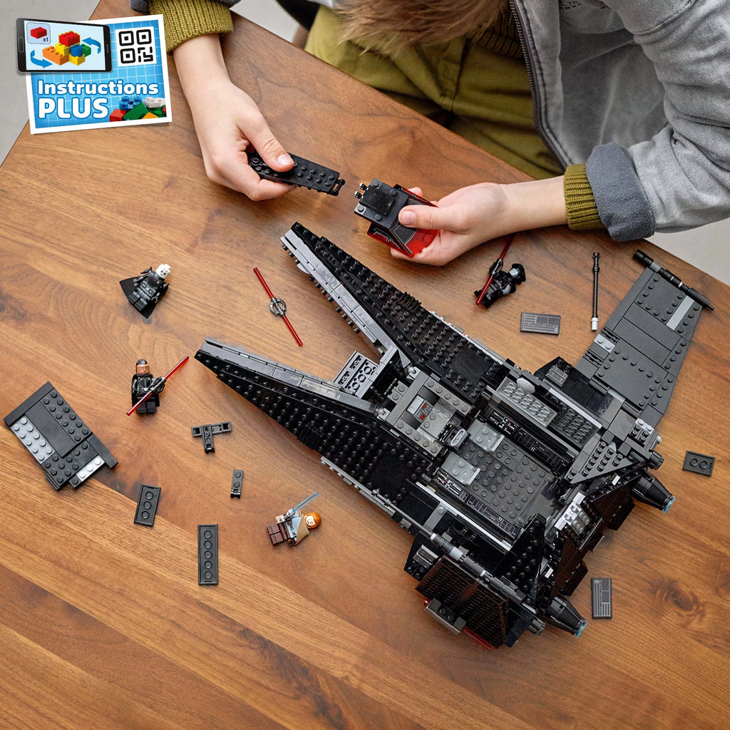 Buildable Toy Starship with Blue and Double-Bladed Red Lightsabers E9384