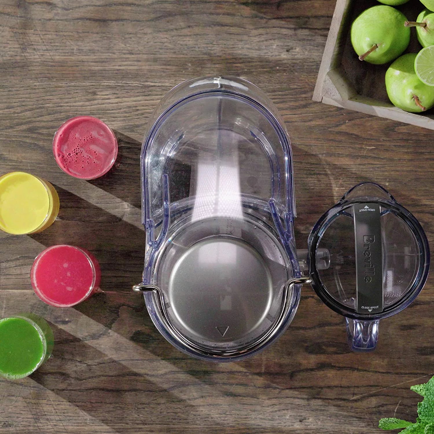 Brushed Stainless Steel Juicer X73609