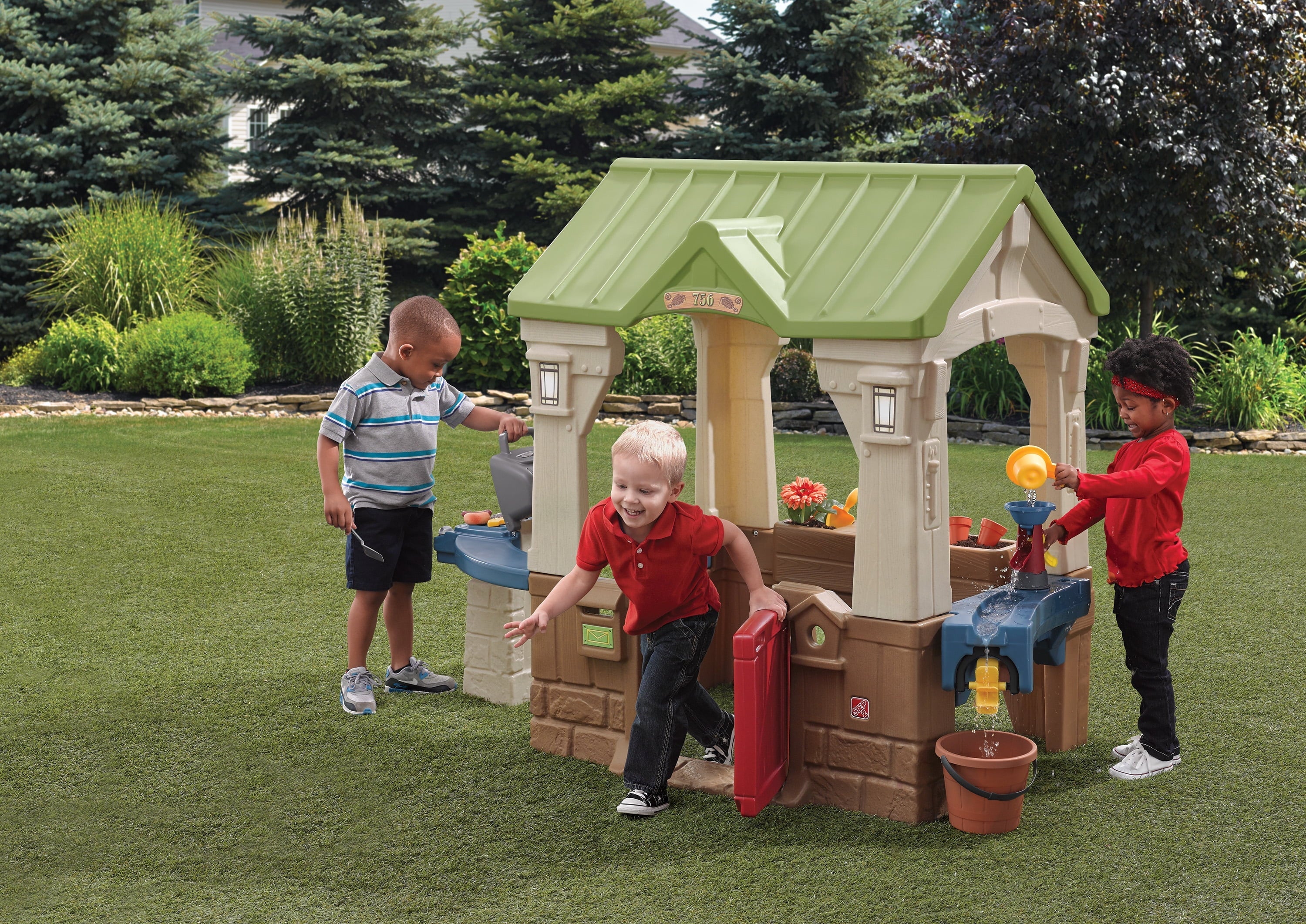 Brown Toddler Playhouse with Grill and Planter Play Toys U951843