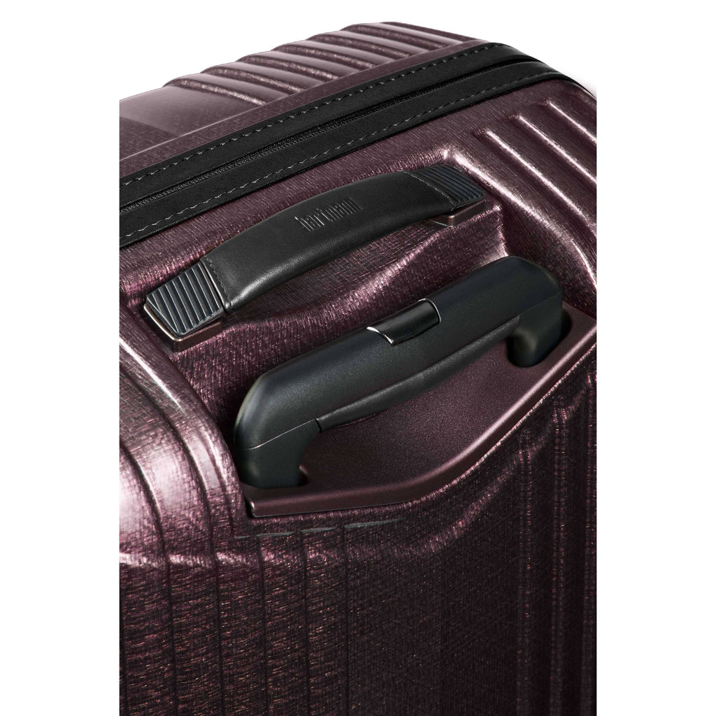 28x22 Spinner Suitcase B9709
